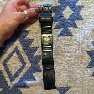 Vintage Y2K studded Nixon watch with leather band needs new battery